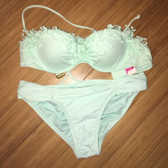 Victoria’s Secret 34B blue Fringe bikini - Picture 1 of 6